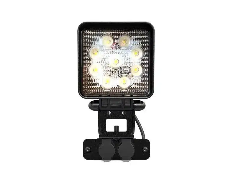 4/100mm LED Flood Light w/ Bracket
